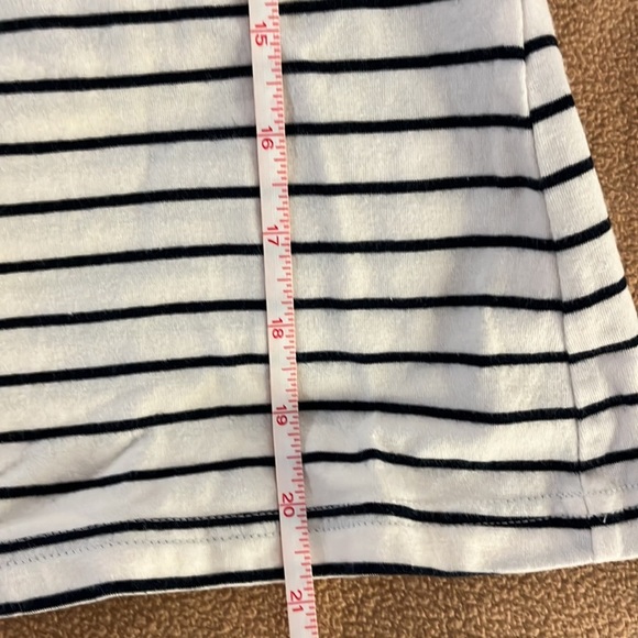 Banana Republic white/black top - Picture 6 of 6